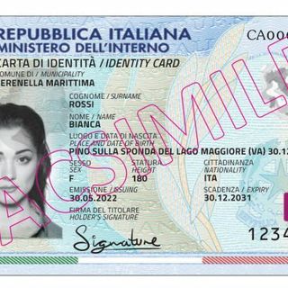 Alba accelera il rinnovo delle carte d'identità: aperture straordinarie in vista del 3 agosto