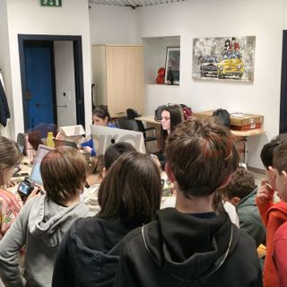 Giovani cronisti in redazione: gli studenti dell’Eco della Consulta in visita a Targatocn