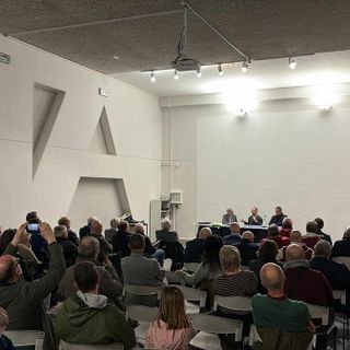 Il pubblico alla presentazione del libro