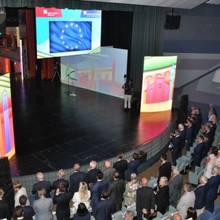 Assemblea di Confindustria ad Alba, Alessandro Gino: “Velocità, persone, tecnologia: le tre sfide del settore auto” [VIDEO]