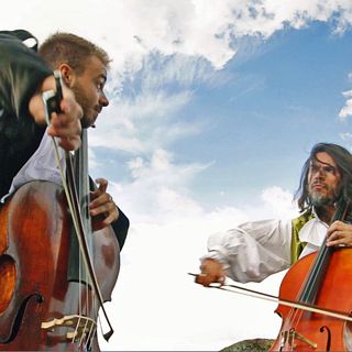 Il 13 agosto l’imperdibile concerto all’alba ad Ostana, con i GuerzonCellos