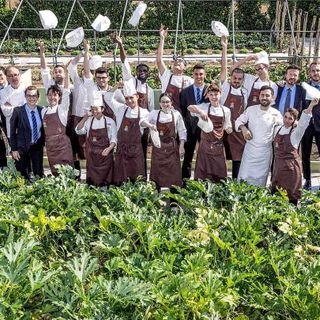 Il team dell’Antica Corona Reale di Cervere, guidato dallo chef Gian Piero Vivalda