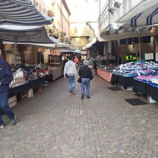 Cancellati gli appuntamenti ordinari dei mercati albesi di Natale e Capodanno