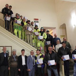 Alcune immagini della cerimonia tenuta nei giorni scorsi in municipio