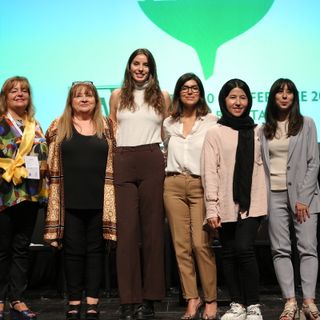 "Women amid changes", da sinistra: Luciana Adriano, Ivana Sarotto, Elena Sarotto, Katya Nesterenko, Fatima Haidari e Valentina Ruggiu