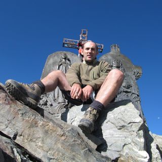 A Bra i funerali del 57enne investito mentre faceva jogging in strada Cà del Bosco A Bra i funerali del 57enne investito mentre faceva jogging in strada Cà del Bosco