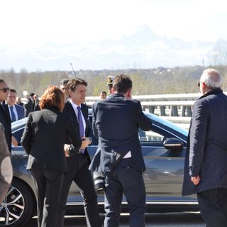 L'arrivo del premier Conte al sopralluogo di Cherasco