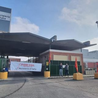 Ex Ilva: commissari esaminano proposte migliorate. Domani si discute sulla cassa straordinaria per 3mila lavoratori Ex Ilva: commissari esaminano proposte migliorate. Domani si discute sulla cassa straordinaria per 3mila lavoratori