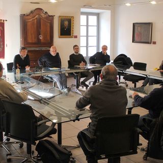 Un momento del confronto tra l'Amministrazione e i vertici dei comitati di quartiere cittadini