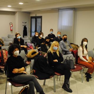 Da sinistra Fabrizio Pace, direttore A.C.A., Graziella Negri, capogruppo delle agenzie di viaggio, il sindaco Carlo Bo, la vicecapogruppo Nuccia Faccenda, il responsabile Area Marketing del Territorio A.C.A. Marco Scuderi