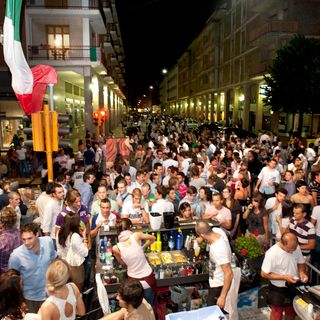 Bra si interroga sul futuro di "Aperitivo in Consolle", il vicesindaco: "Va ripensato. La città non può essere una discoteca a cielo aperto"