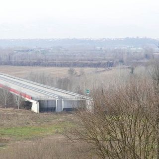 L'autostrada Asti-Cuneo, così interrotta all'altezza di Cherasco