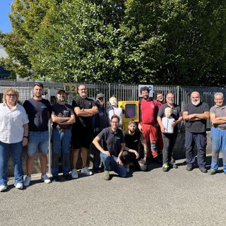 Dieci dipendenti hanno preso parte a un corso di quattro ore per apprendere il corretto uso del dispositivo