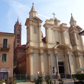 Nella foto la chiesa parrocchiale di San Giovanni Battista, a Bra