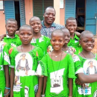 Nuovo importante incarico in Benin per don Max, che ha riabbracciato Bra per alcuni giorni