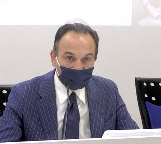 L'annuncio di Cirio: "Le prime 700 dosi di vaccino anti Covid in Piemonte dal 27 dicembre. Coinvolto anche l'ospedale di Cuneo"