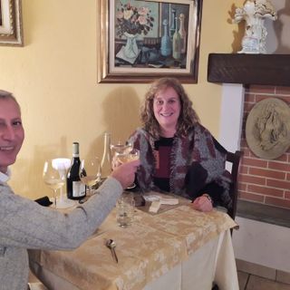Un momento della cena offerta ai vincitori del concorso, che hanno brindato alla vittoria con un calice di Moscato d'Asti