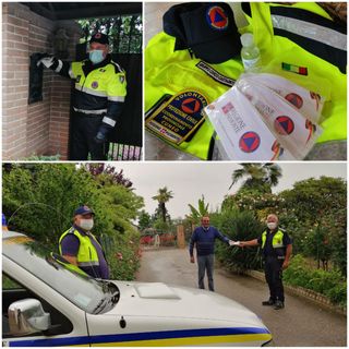 La consegna delle mascherine