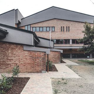 Il plesso scolastico di Ceresole d'Alba