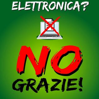 Funzionari e dipendenti di Confagricoltura Cuneo con le locandine della protesta contro la fatturazione elettronica