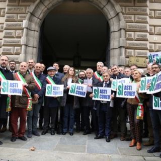 La manifestazione dei sindaci cui ha fatto riferimento il presidente Chiamparino La manifestazione dei sindaci cui ha fatto riferimento il presidente Chiamparino