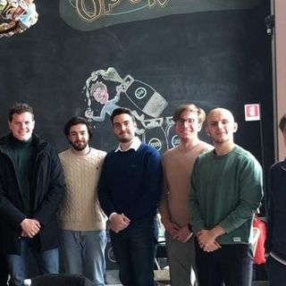 I partecipanti al tavolo "Giovani e Istruzione"