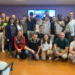 “Supereroi alla riscossa”, 175 studenti dell'Einaudi di Alba diventano fumettisti per parlare di bullismo e delle proprie paure