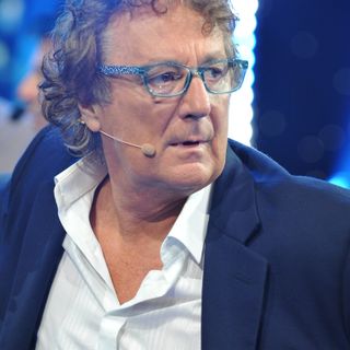 Risate assicurate al Politeama di Bra con Enzo Iacchetti e Vittoria Belvedere