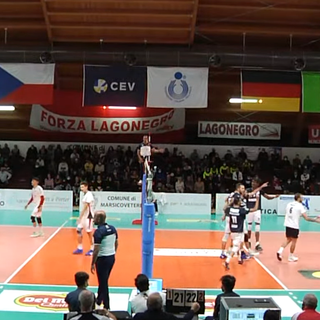 Volley A2/M: Il Vbc Synergy Mondovì sfiora il colpaccio a Lagonegro, ma alla fine cede al tie-break