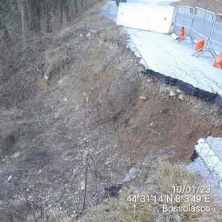 Bossolasco, frana “dei Mattuini” (foto Sett. Viabilità Provincia)
