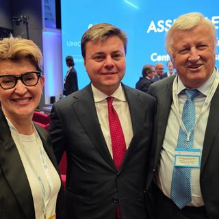 Nella foto, da sinistra: Giuliana Cirio (direttore generale Confindustria Cuneo), Marco Gay (presidente Unione industriali Torino) e Mariano Costamagna (presidente Confindustria Cuneo).