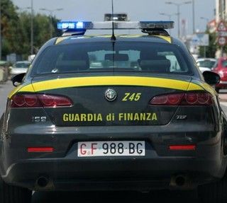 Le indagini furono condotte dalla Guarda di Finanza su richiesta della Procura. A ispirarle, una segnalazione anonima ricevuta dalla Prefettura di Cune
