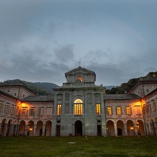 Sabato 13 luglio il Castello di Casotto di Garessio aprirà eccezionalmente in orario serale. Foto di Barbara Guazzone