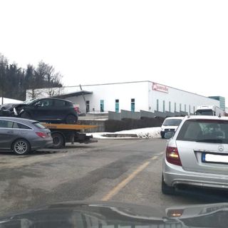 Scontro frontale tra due auto, lunghe code lungo la provinciale ai piedi di Verduno