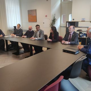 Grande attesa a Cuneo per la tappa nazionale del tour "Si vince perdendo" di Robert Jhonson [VIDEO]