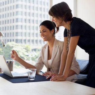 Parità salariale, la legge c'è (all'unanimità), ma è ferma da un anno