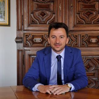 Bra, previsti interventi sulla tettoia di piazza Giolitti, al cimitero di Bandito e al Politeama Bra, previsti interventi sulla tettoia di piazza Giolitti, al cimitero di Bandito e al Politeama