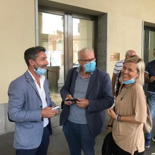 Nello scatto di archivio, da sinistra, i sindacalisti Vito Montanaro (Uil), Angelo Vero (Cisl) e Maria Grazia Lusetti (Cgil)