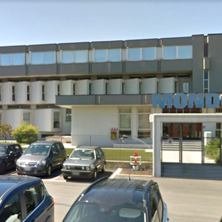 L'ingresso dello stabilimento Mondo del Gallo