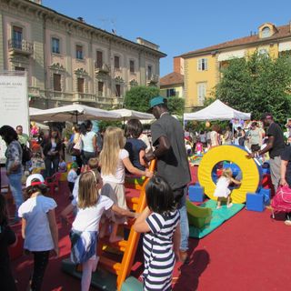 Ad Alba la festa interculturale di “Macramè”: rinviato il concerto, confermato il resto del programma