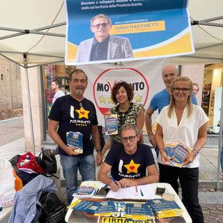 Ivan Martinetti ad un banchetto dei 5 Stelle Ivan Martinetti ad un banchetto dei 5 Stelle