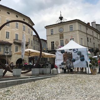 Il taglio del nastro della 54ª edizione della Mostra dell'Artigianato artistico di Mondovì