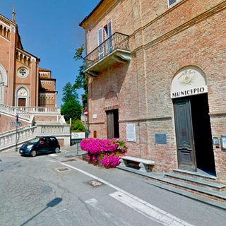 Il Municipio di Monforte d'Alba