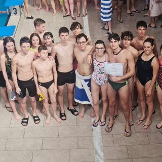 Staffettone di nuoto delle scuole monregalesi, 150 alunni presenti