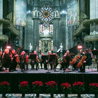 Uto Ughi e l’Orchestra “I Filarmonici” di Roma sul palco del Teatro Sociale di Alba