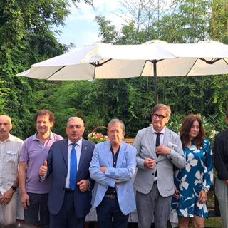 Foto di gruppo alla cerimonia di consegna dei premi Foto di gruppo alla cerimonia di consegna dei premi