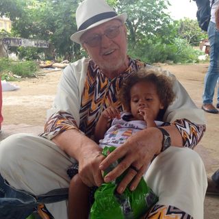 Cena solidale e raduno internazionale con Padre Renato Chiera a Farigliano