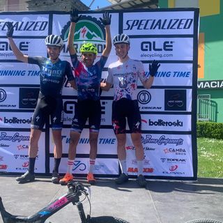Il podio maschile della Pedalanghe