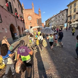 Proseguono gli appuntamenti di "plogging" ad Alba: appuntamento in frazione Scaparoni