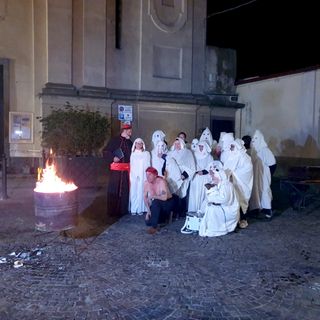 Antica tradizione, la sepoltura del Carlevé